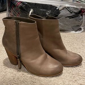 Ankle boots